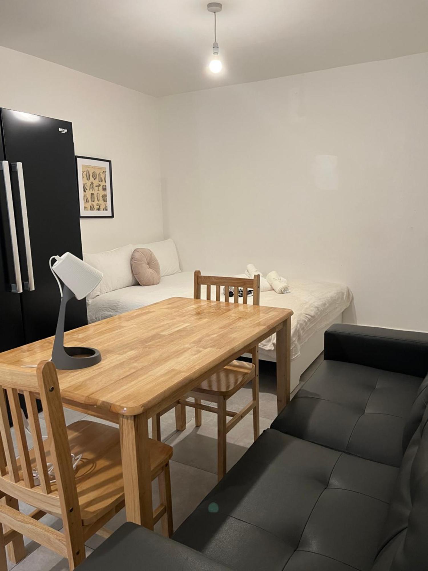 Lovely Double Rooms In Euston & Square In Central ลอนดอน ภายนอก รูปภาพ