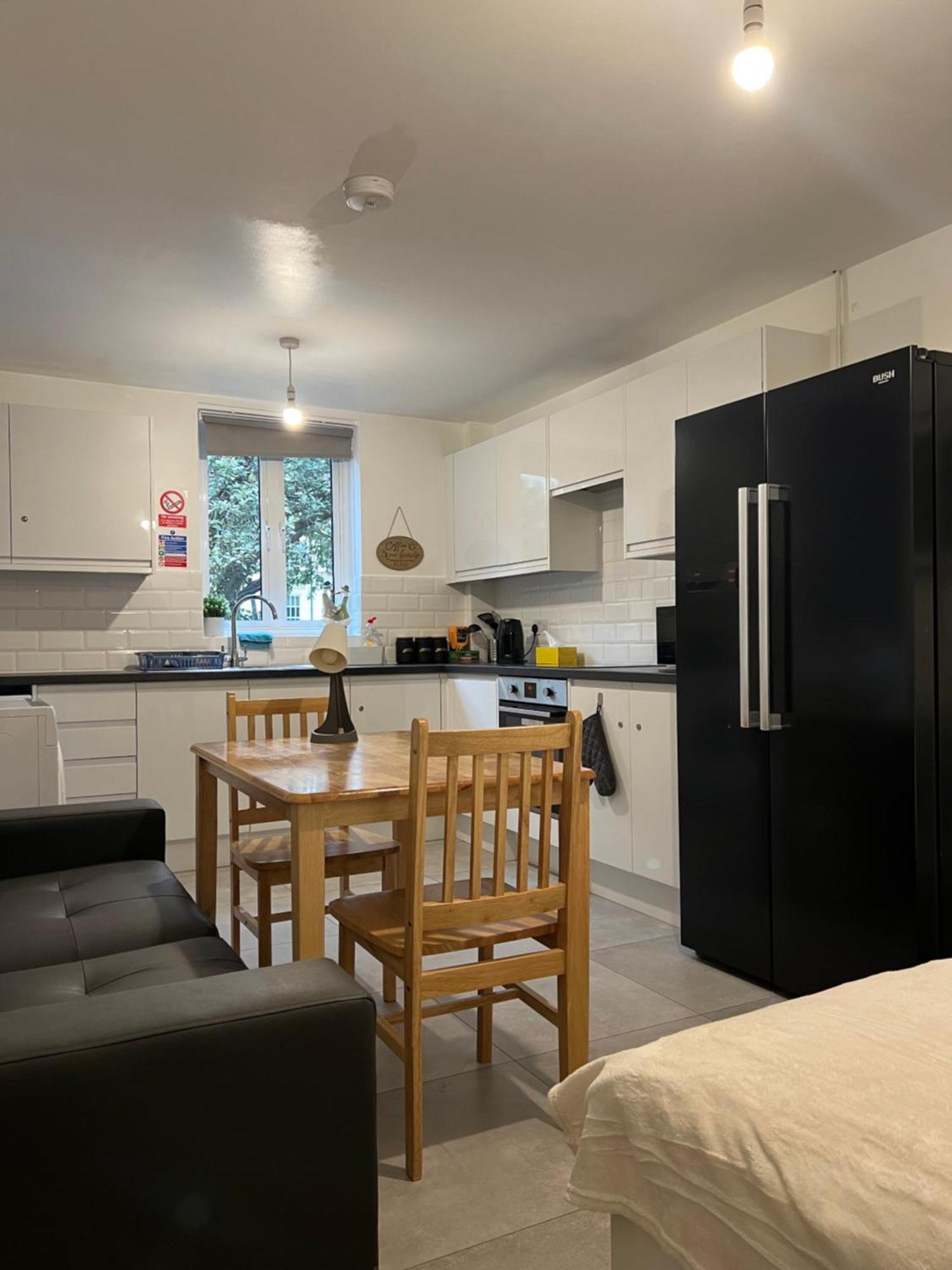 Lovely Double Rooms In Euston & Square In Central ลอนดอน ภายนอก รูปภาพ
