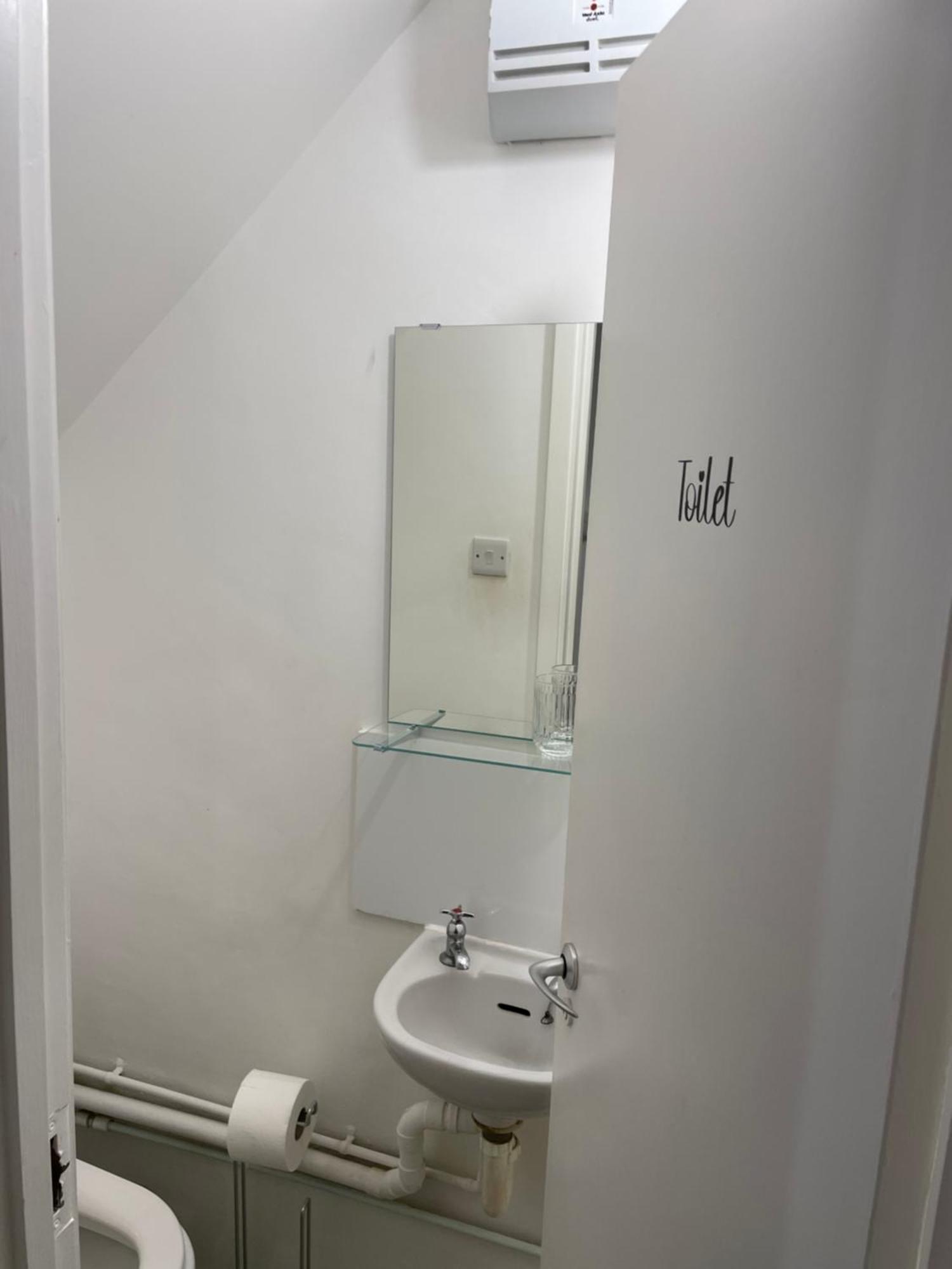 Lovely Double Rooms In Euston & Square In Central ลอนดอน ภายนอก รูปภาพ