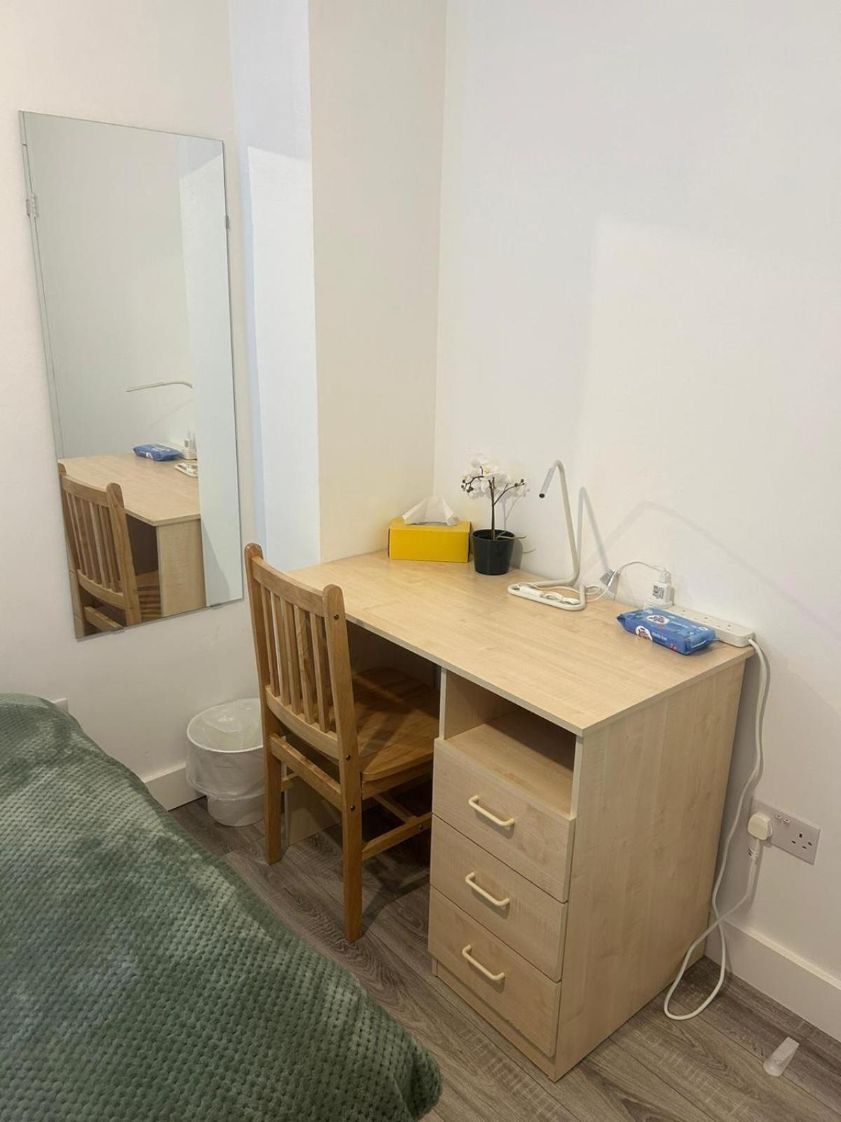 Lovely Double Rooms In Euston & Square In Central ลอนดอน ภายนอก รูปภาพ